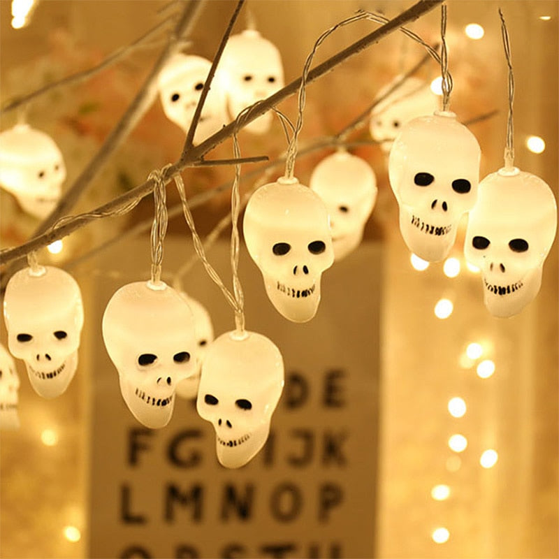 Lampki Czaszki oświetlenie dekoracyjne na Halloween