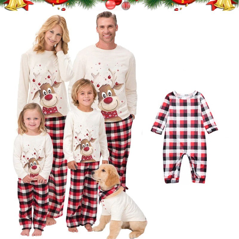 Piżama z motywem świątecznym