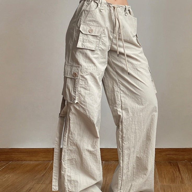 Spodnie damskie z kieszeniami