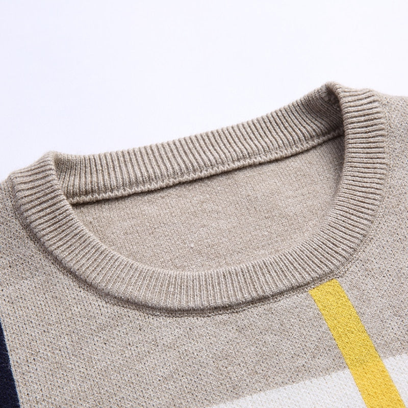 Męski sweter z geometrycznym wzorem
