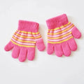 Zimowe rękawiczki dziecięce w paski