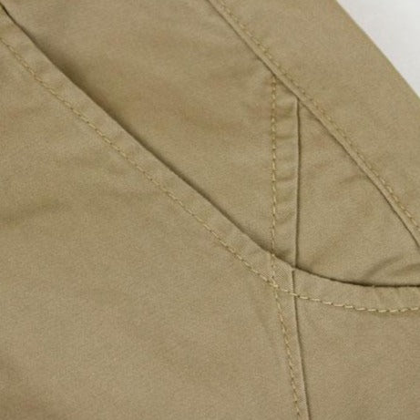 Męskie spodnie kamuflaż z wieloma kieszeniami