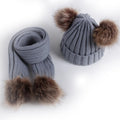 Zimowy komplet dziecięcy czapka i szalik z pomponami